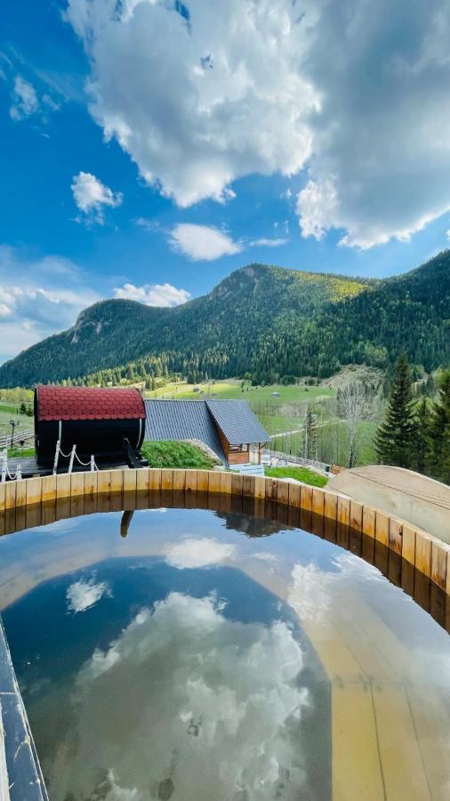 Resort Valea Tatarilor Lacu Rosu Exterior photo