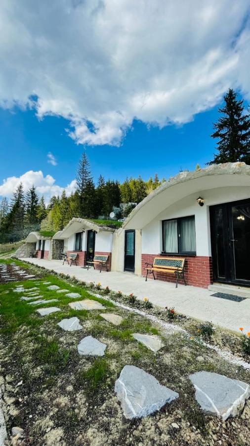 Resort Valea Tatarilor Lacu Rosu Exterior photo